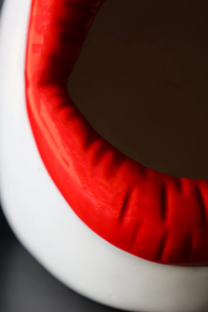 Red Lips Ashtray - Image 5