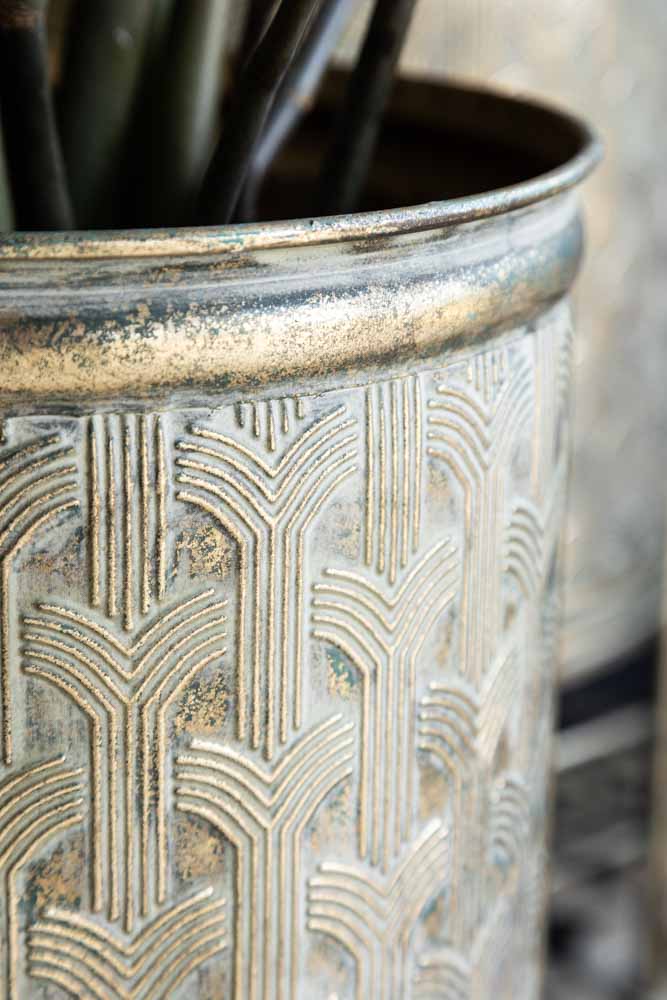 Set Of 2 Antique Gold Patterned Planters - Image 3