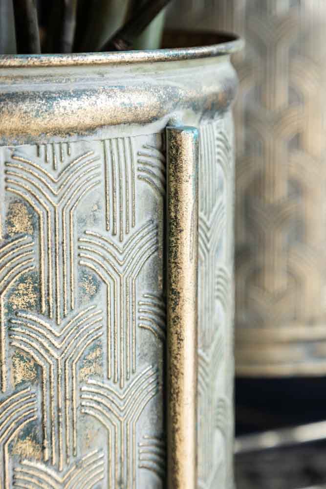 Set Of 2 Antique Gold Patterned Planters - Image 4