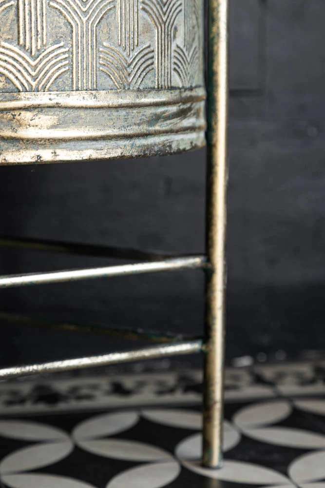 Set Of 2 Antique Gold Patterned Planters - Image 5